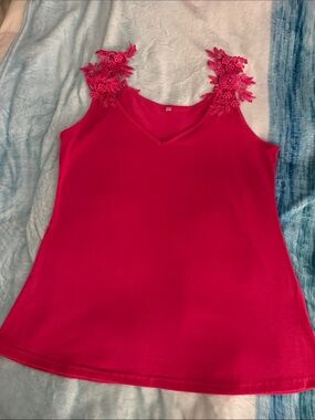 Women’s Pink Lace-Shoulder V-Neck Tank Top